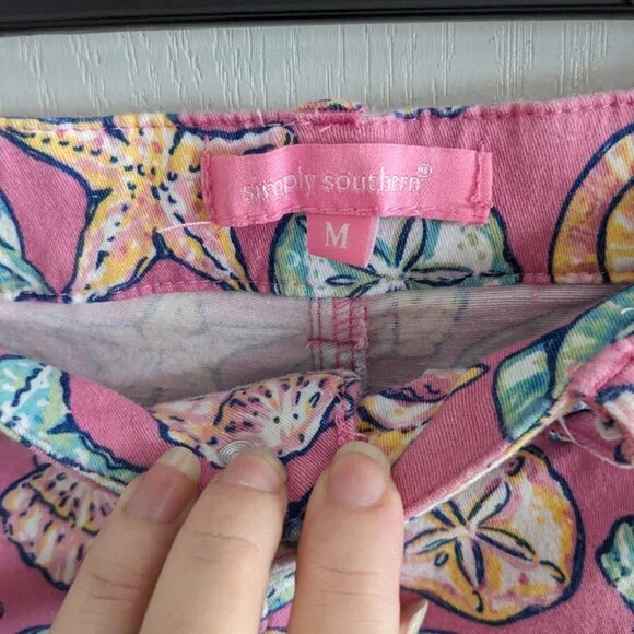 Simply Southern Seashells Pink Jeans with Fringe Sz M - Picture 8 of 8